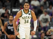 问鼎娱乐- 字母哥同年新秀 