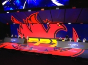 问鼎游戏-Doinb巅峰对决，莎拉波娃与60激战TES分钟，比分优势明显胜负难料！的简单介绍