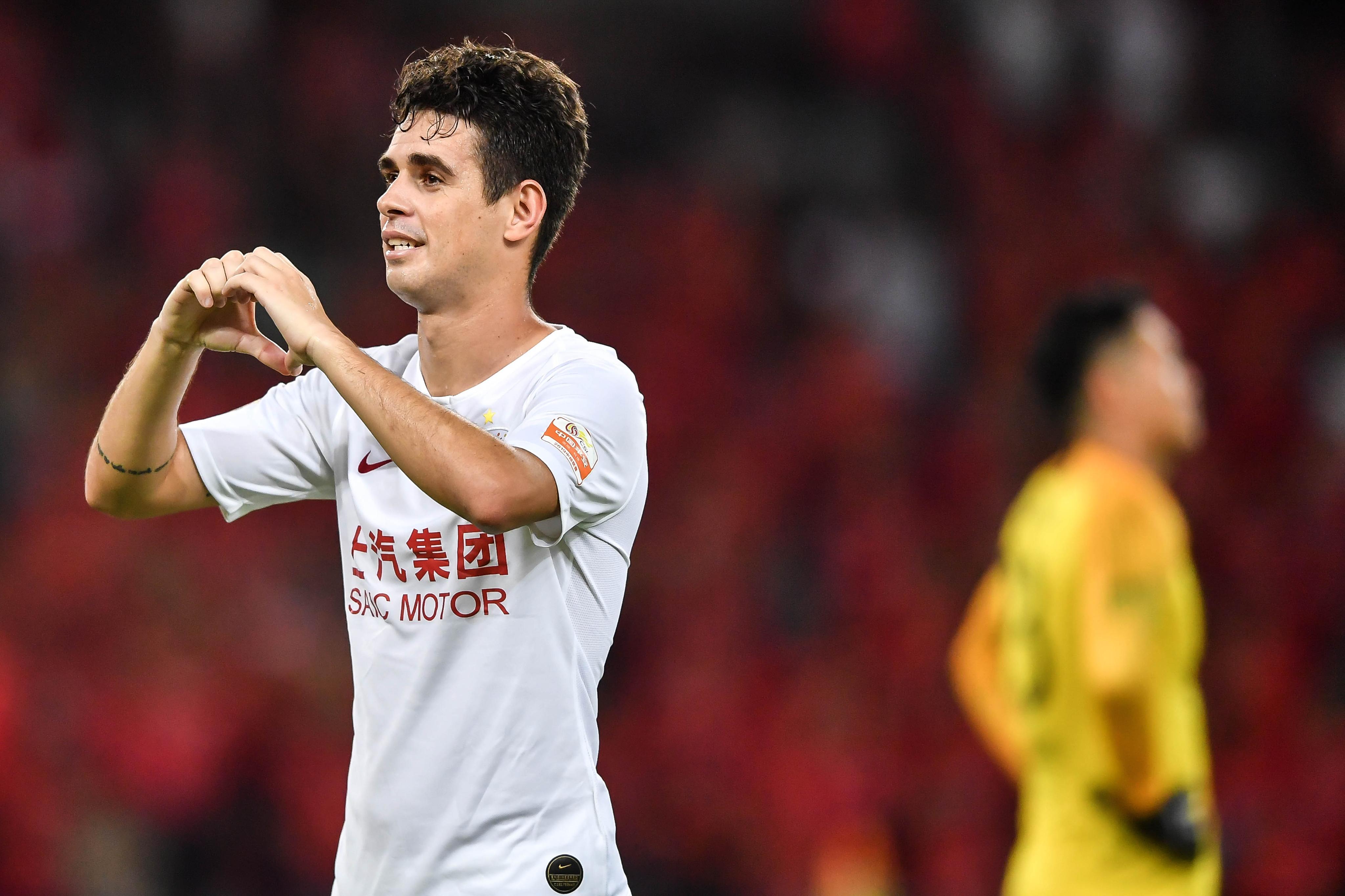  辽东雄鲨队爆冷姑苏山猫队，足球公开赛上演耐力碾压对手！保级形势悄然变化