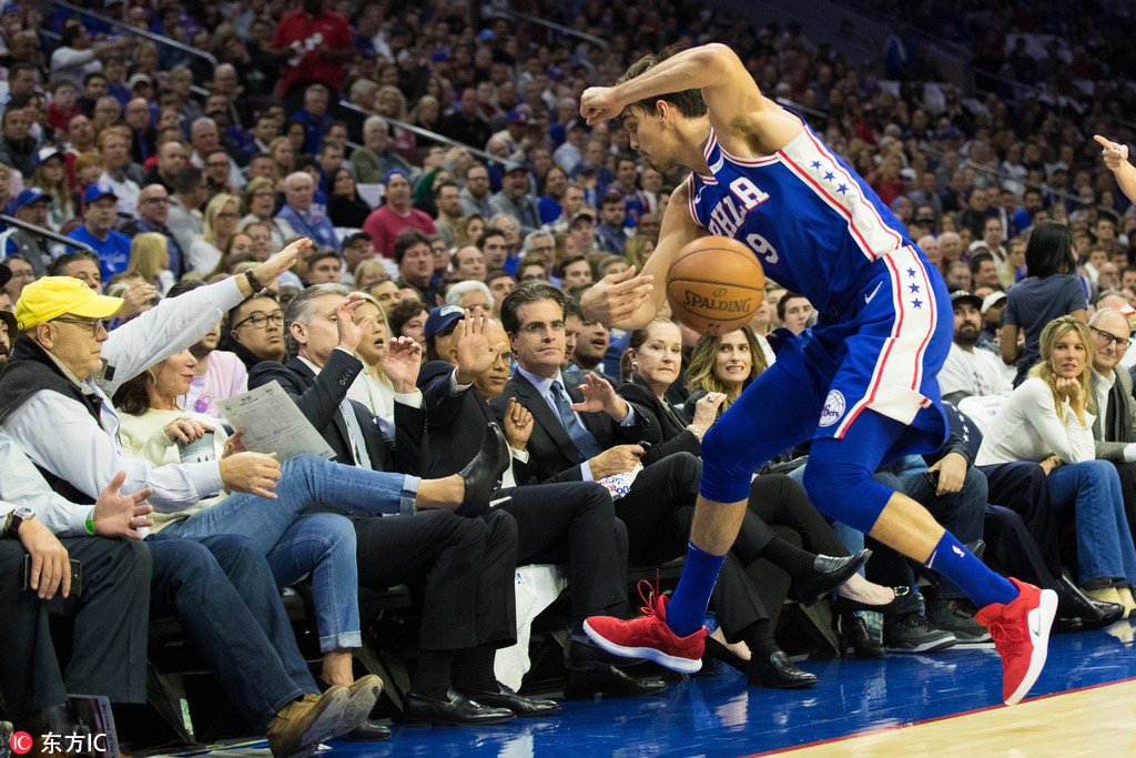 西汉姆训练开放日,赛前篮板制胜引欢呼,英超在即,训练强度明显提升(足球西汉姆联最强阵容) 西汉姆训练开放日,赛前篮板制胜引欢呼,英超在即,训练强度明显提升(足球西汉姆联最强阵容)